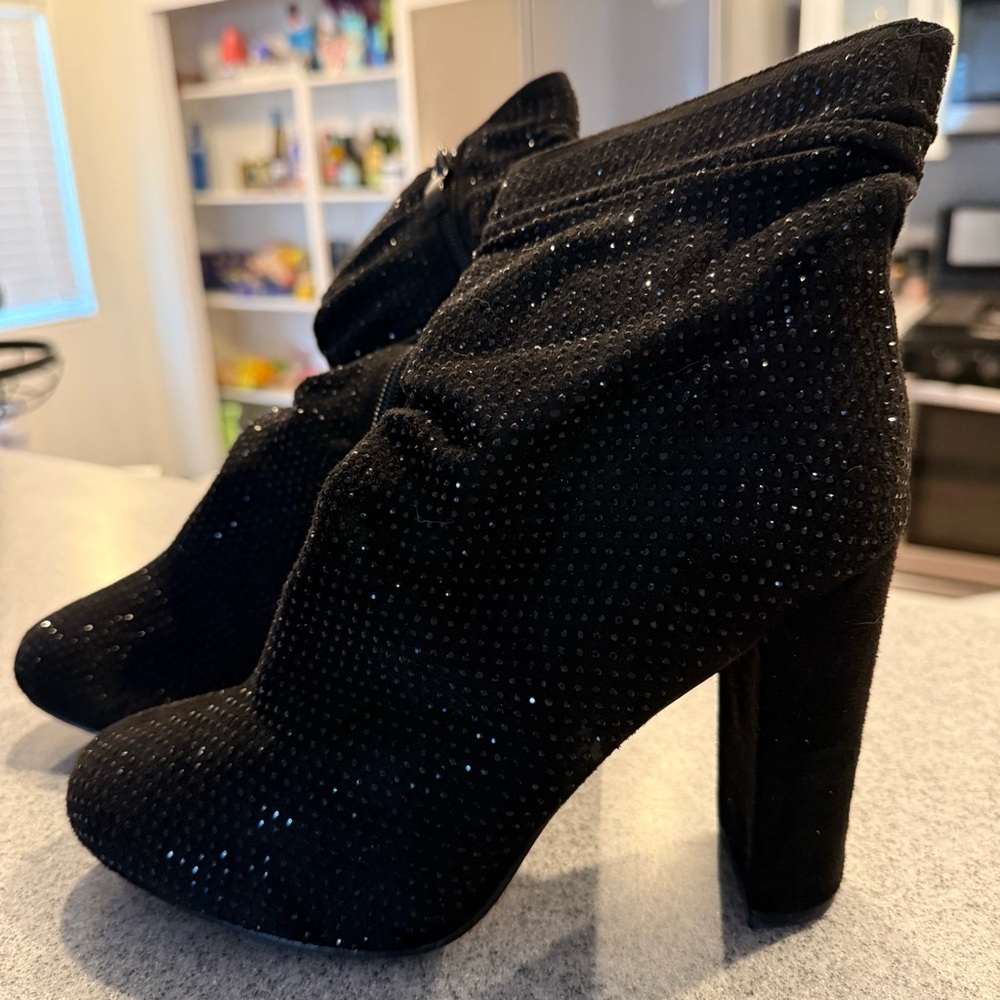 Elegant Black Ankle Boots